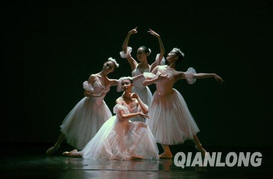 《黄河赋》谢幕"打开艺术之门"